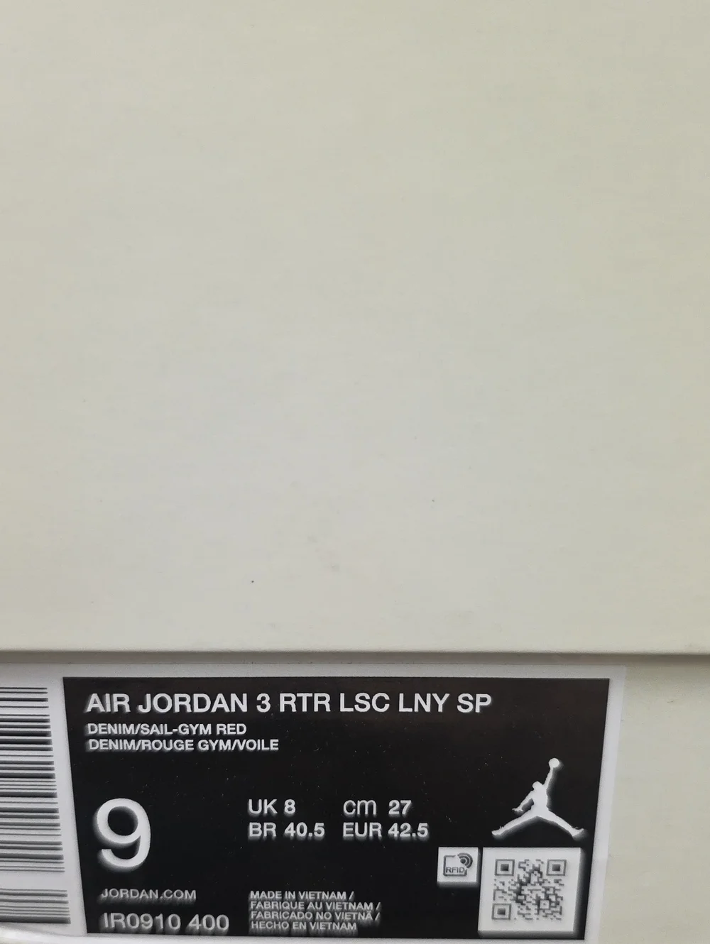 Levis x Jordan 3 Retro 